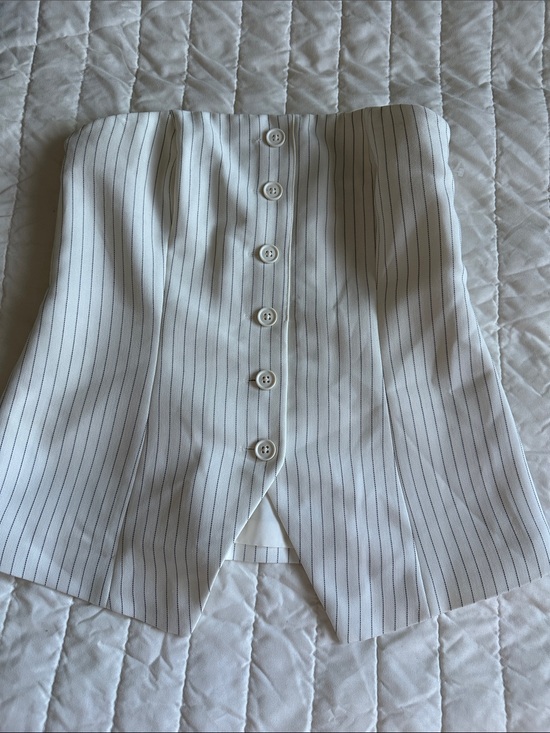 Abercrombie & Fitch Tops - Abercrombie & Fitch White Pinstripe Strapless Button Top
